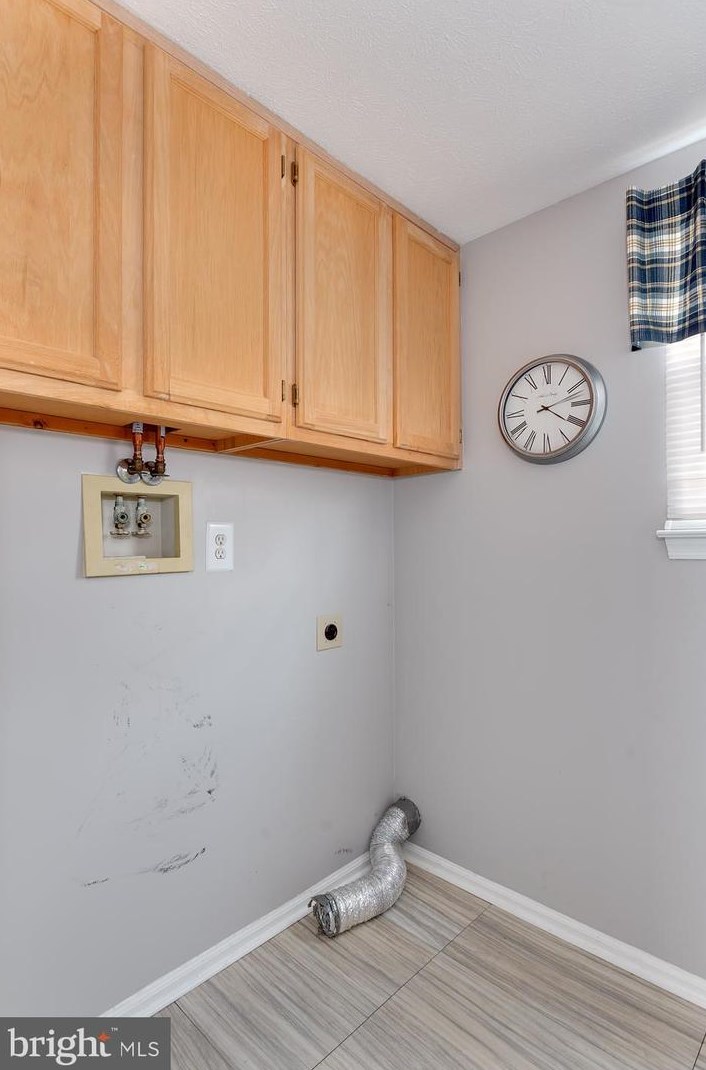 303 Moonseed Pl, Mount Laurel NJ  08054-4940 exterior