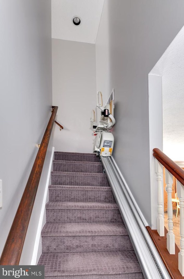 303 Moonseed Pl, Mount Laurel NJ  08054-4940 exterior