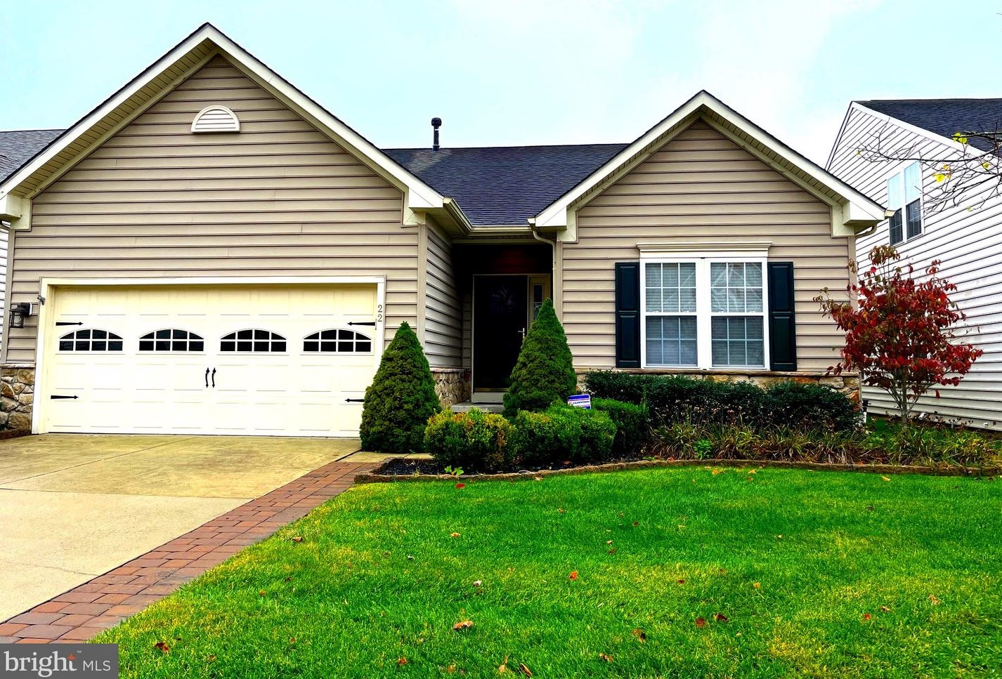22 Hearthstone Blvd, Pemberton, NJ 08068-1561