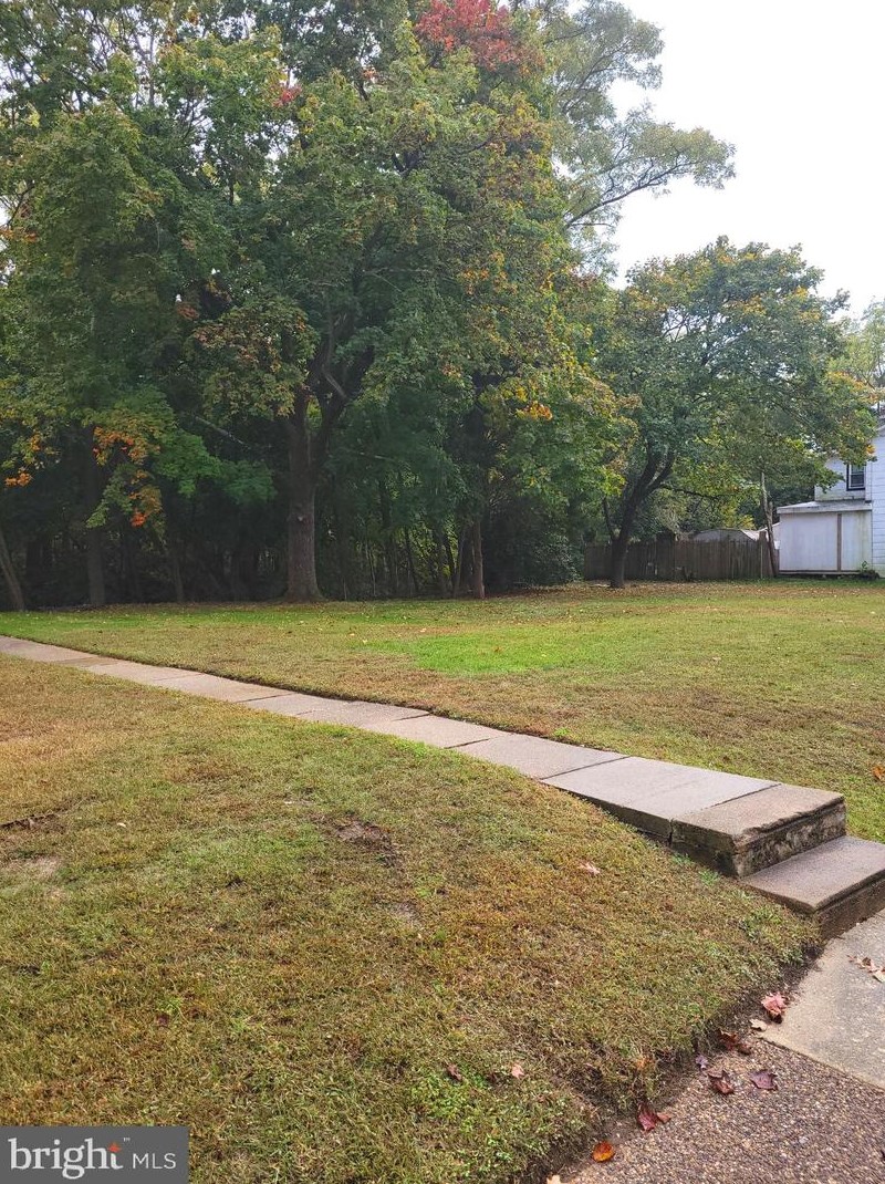 614 Main St, Lumberton Township, NJ 08048