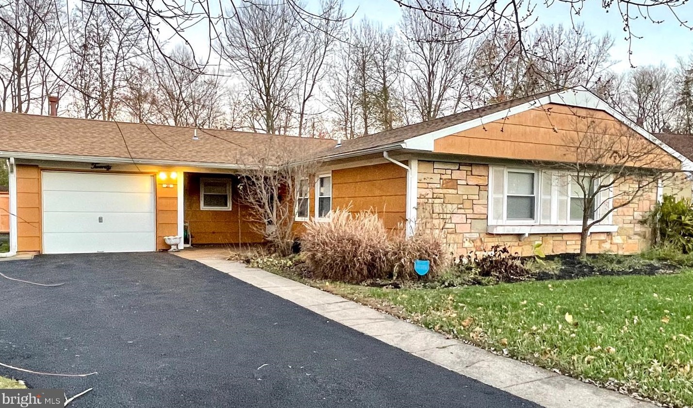 20 Noblewood Pl, Willingboro, NJ 08046