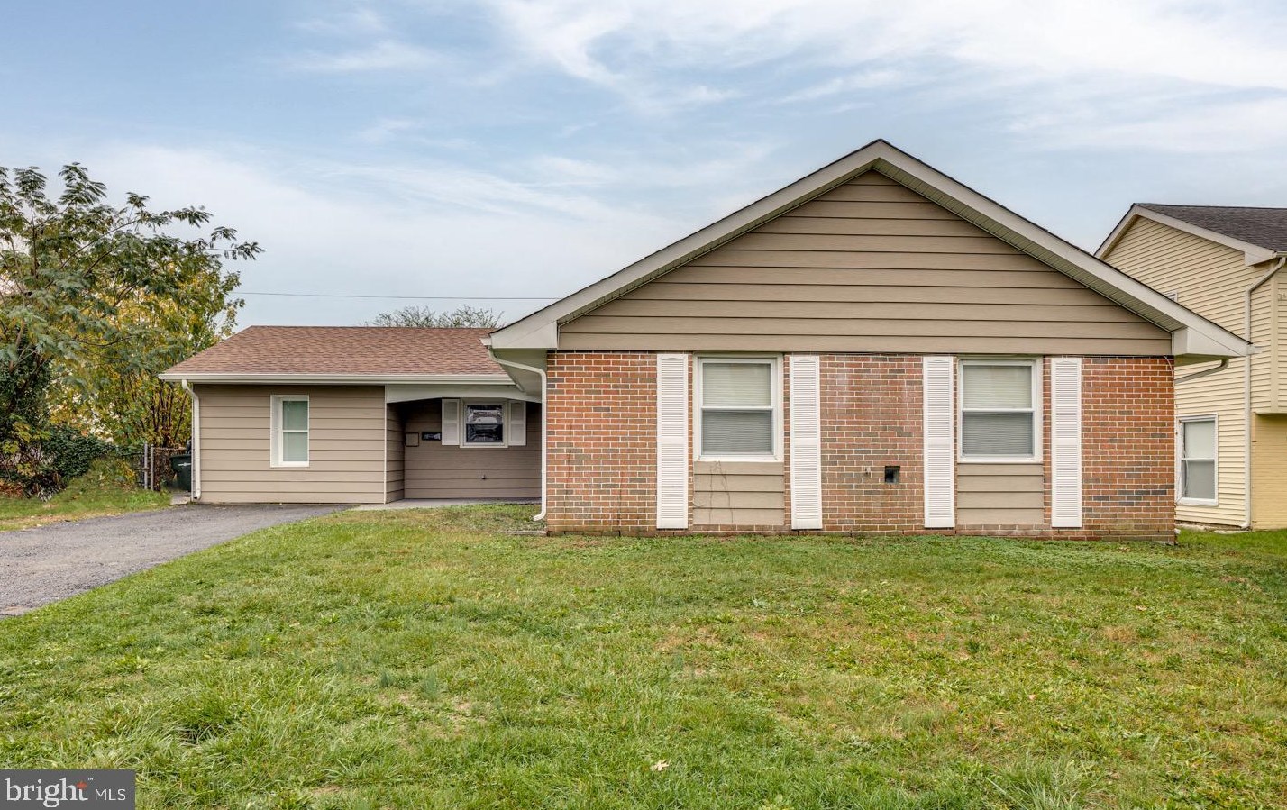 22 Pastoral Ln, Willingboro, NJ 08046
