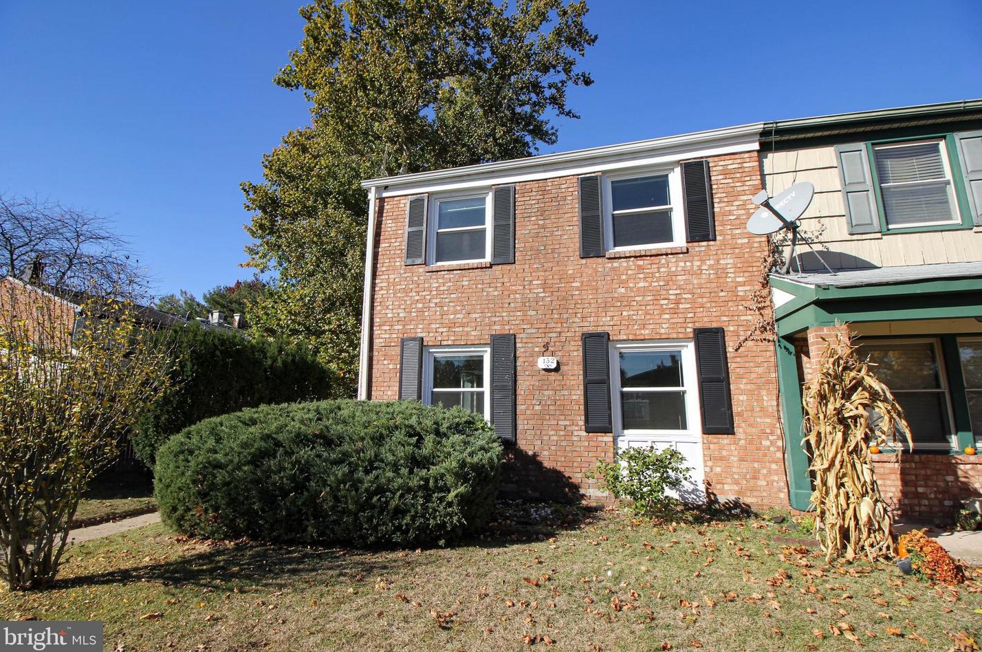 132 Rittenhouse Dr, Willingboro, NJ 08046