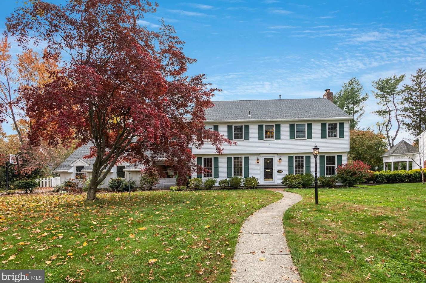 740 Paddock Path, Moorestown, NJ 08057