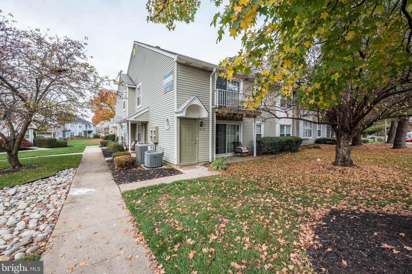 311 Delancey Pl, Mount Laurel, NJ 08054
