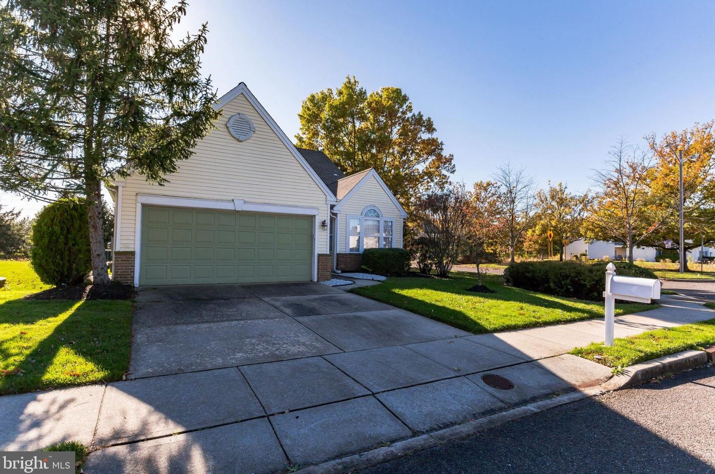 500 Violet Ct, Mount Laurel, NJ 08054-4925