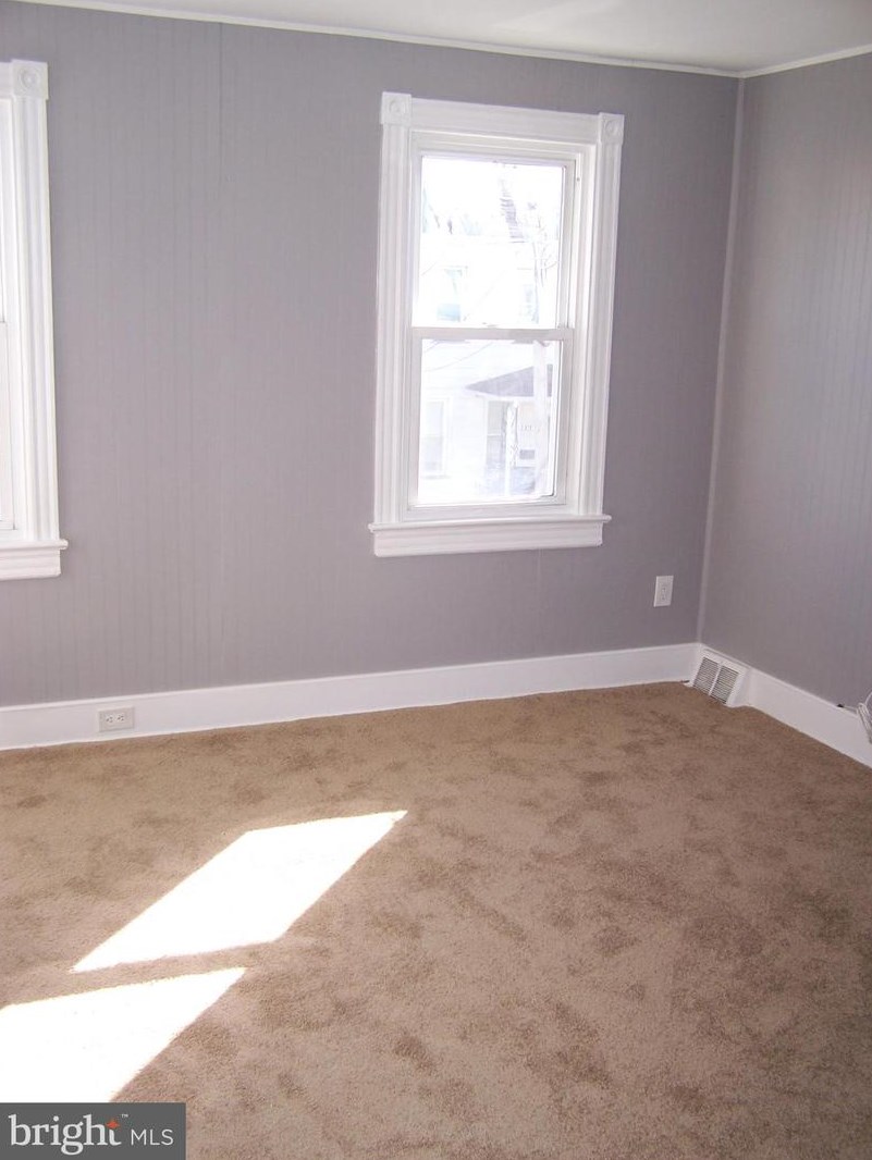 623 Bordentown Rd, Burlington NJ  08016-1923 exterior