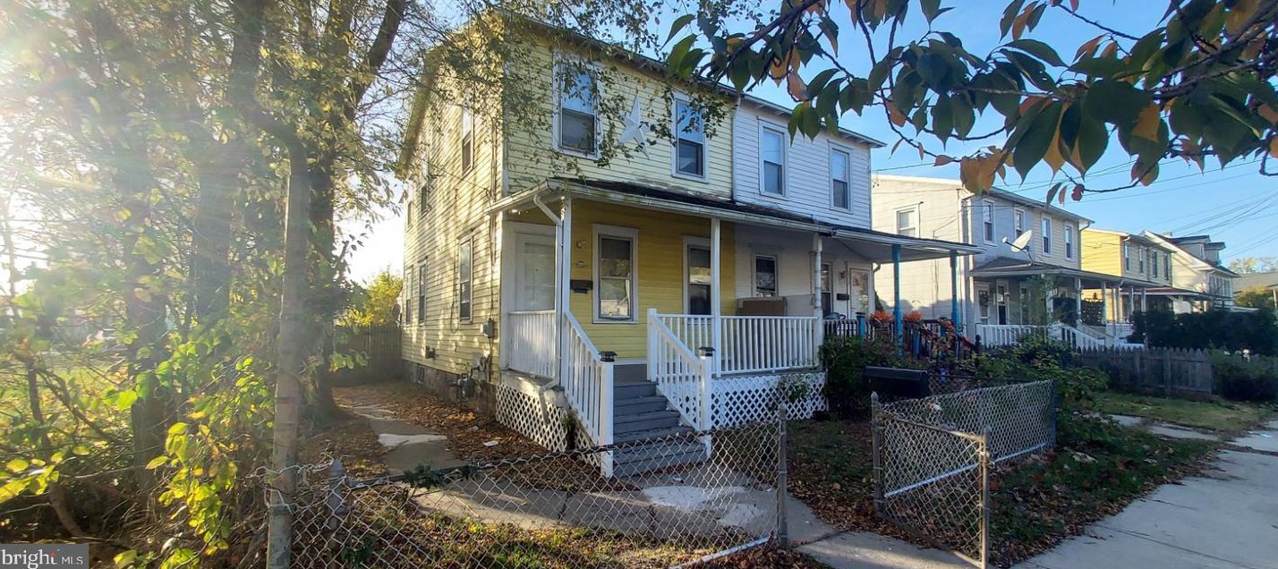 641 Laurel St, Beverly, NJ 08010