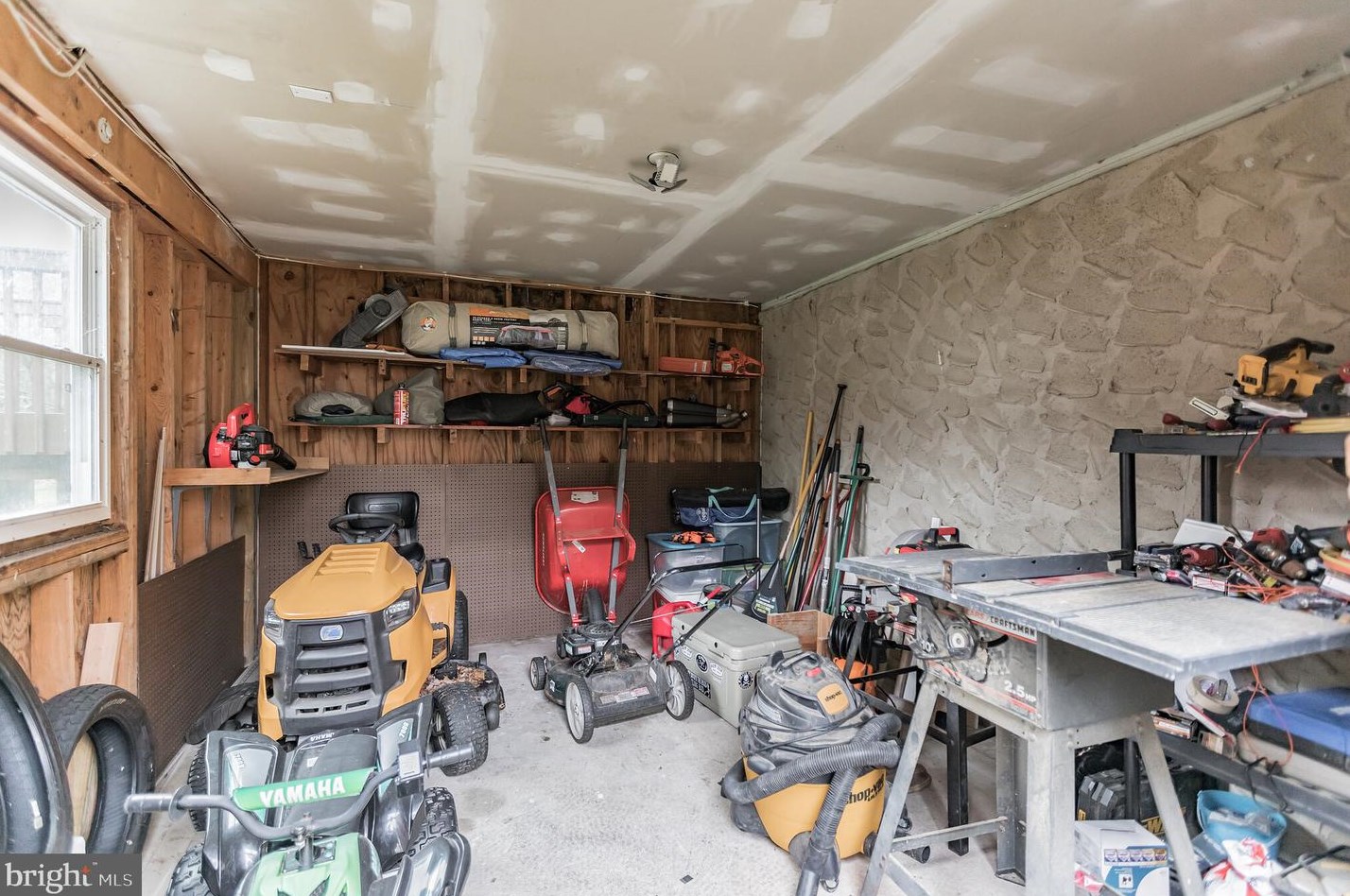 23 Illinois Trl, Medford NJ  08055-9042 exterior