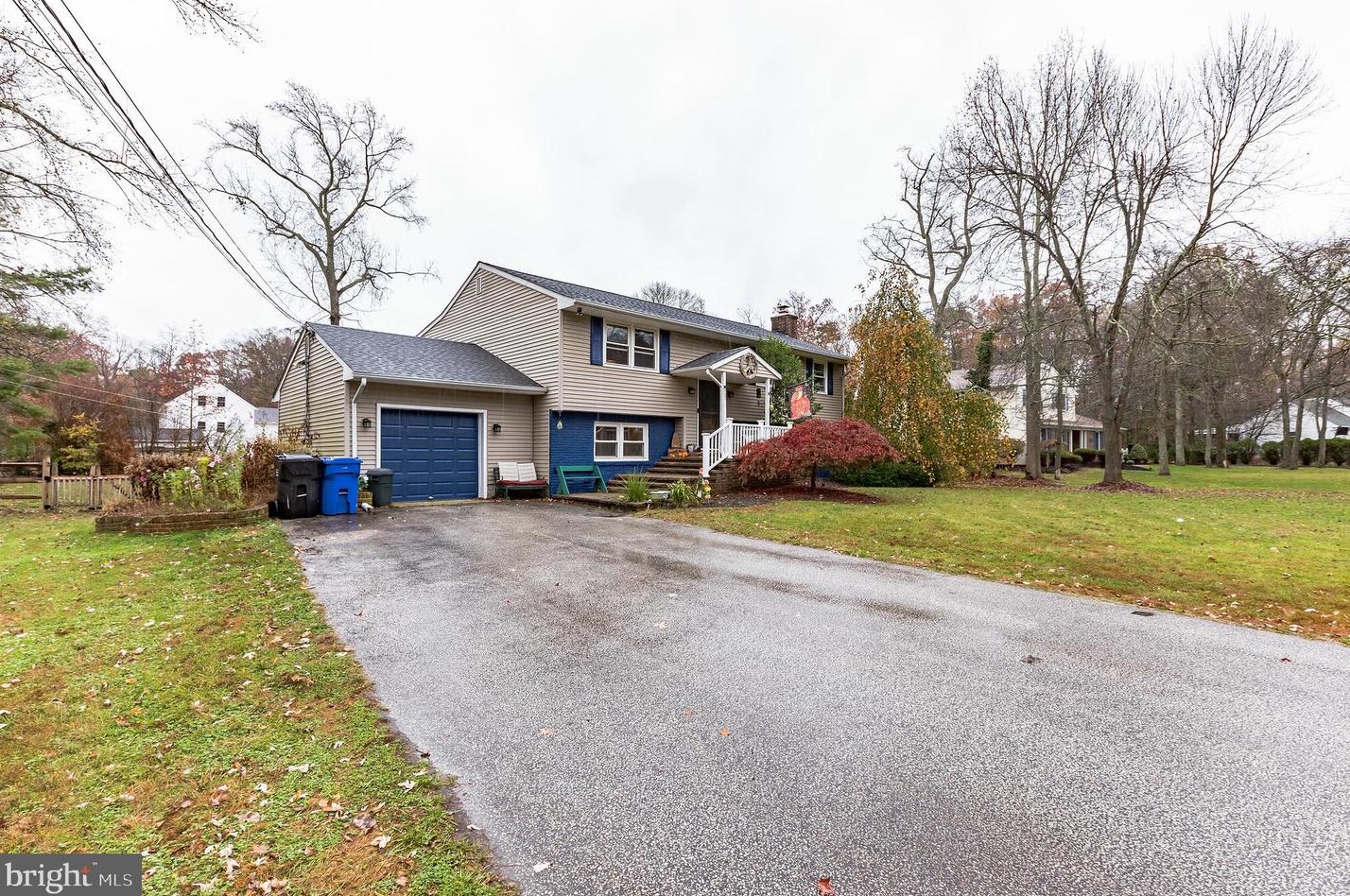 23 Illinois Trl, Medford NJ  08055-9042 exterior