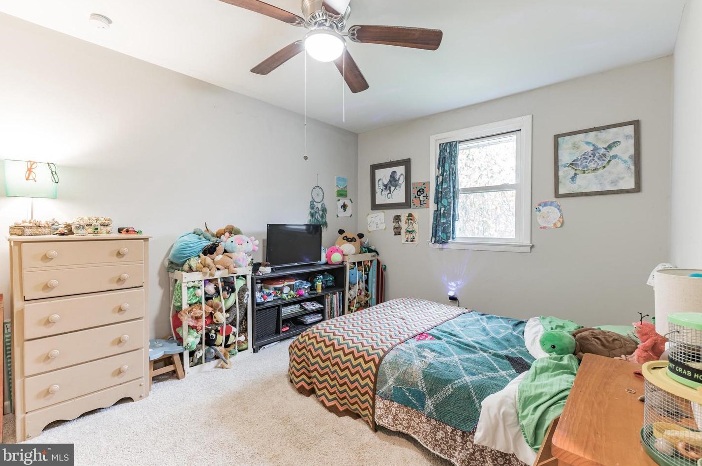 23 Illinois Trl, Medford NJ  08055-9042 exterior