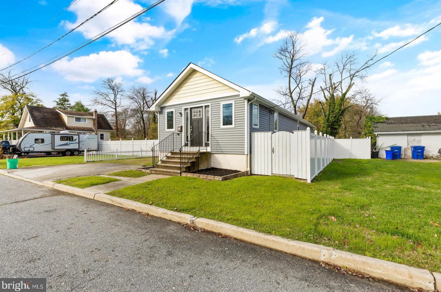 150 Clark Ave, Moorestown, NJ 08057-1716