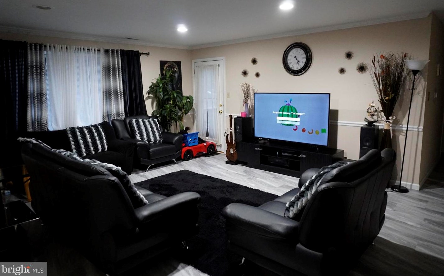 4801 Aberdeen Dr, Mount Laurel, NJ 08054
