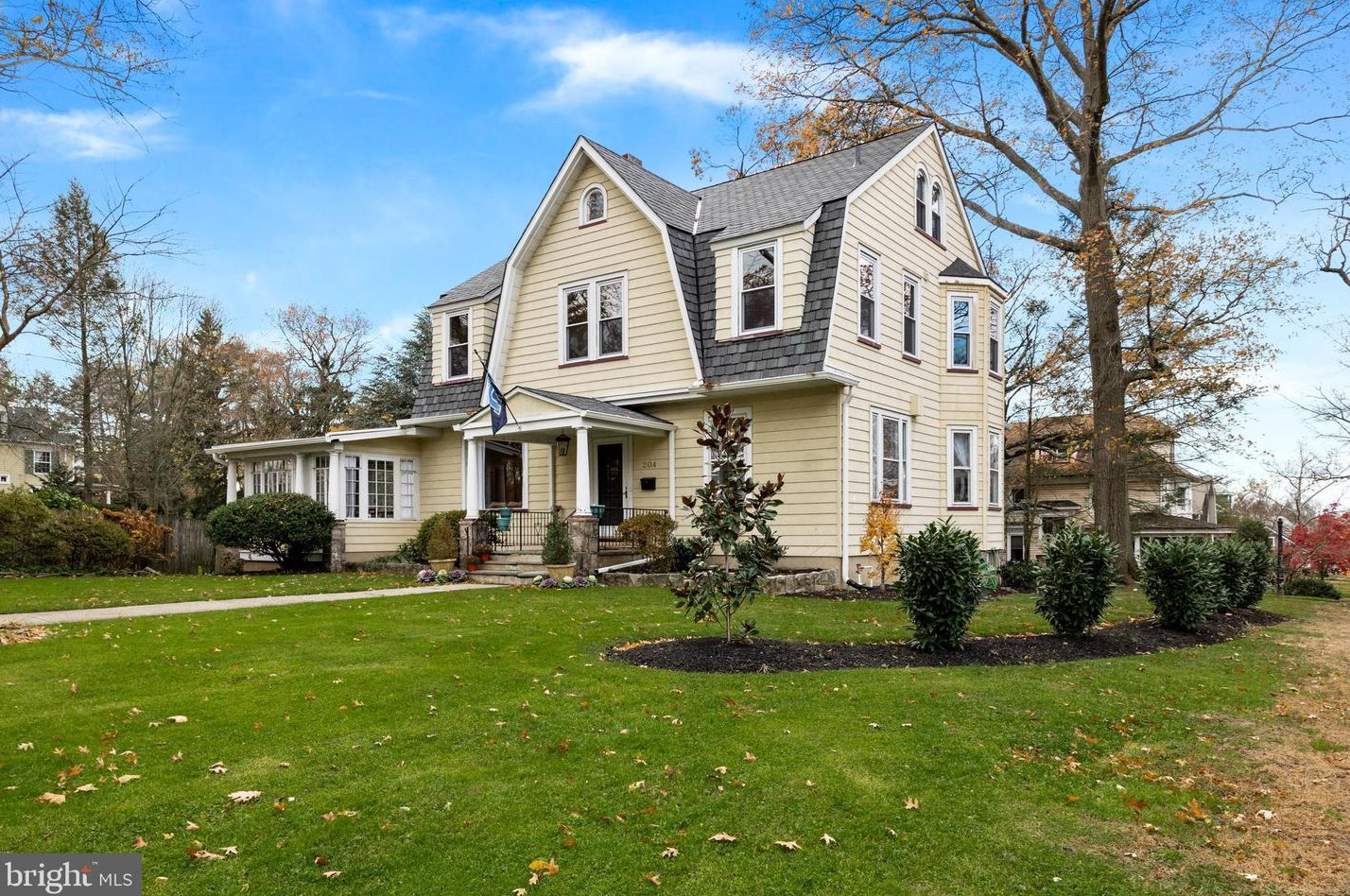 204 Park Ave, Riverton, NJ 08077