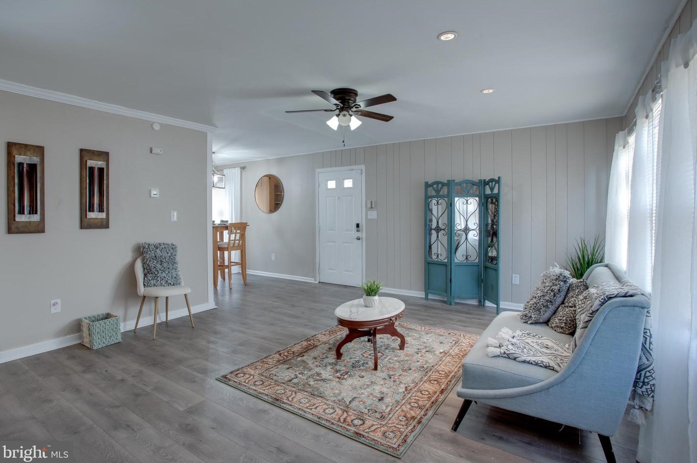 102 Shawmont Ln, Willingboro, NJ 08046