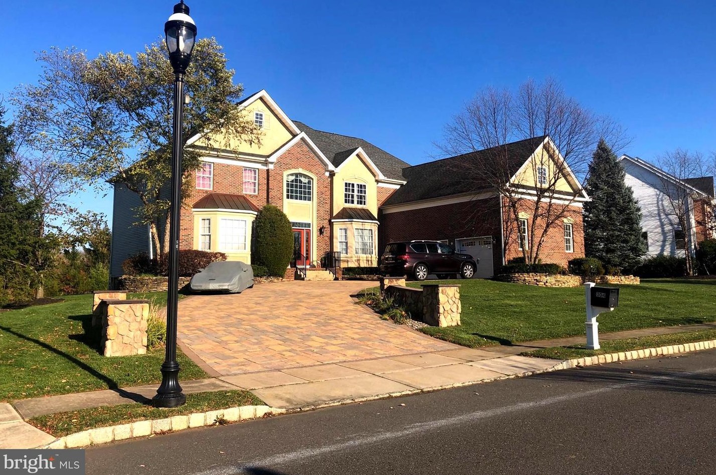 304 Crescent Dr, Chesterfield, NJ 08505