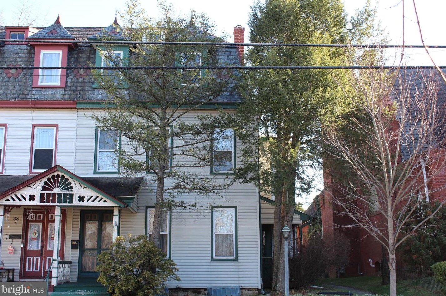 40 Hanover St, Pemberton, NJ 08068-1130