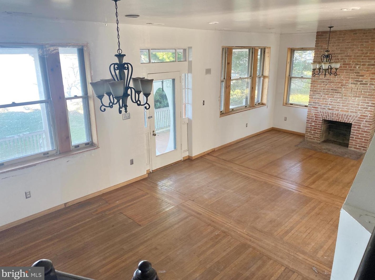 26 Riverbank Ave, Beverly NJ  08010-1310 exterior