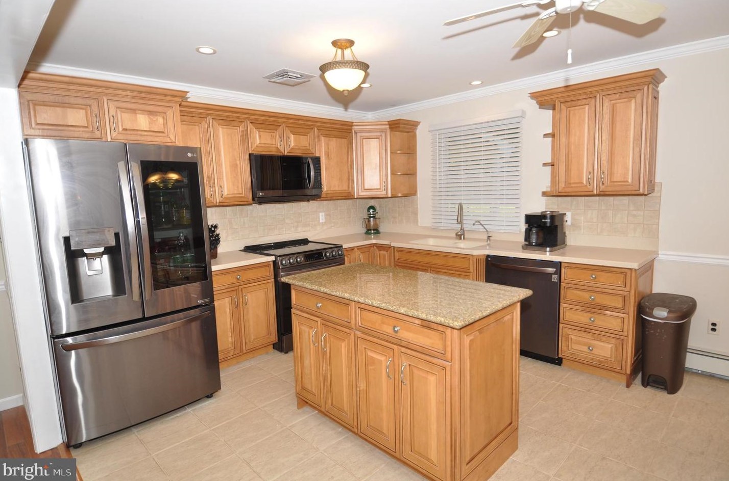 1187 Jacksonville Rd, Columbus, NJ 08022