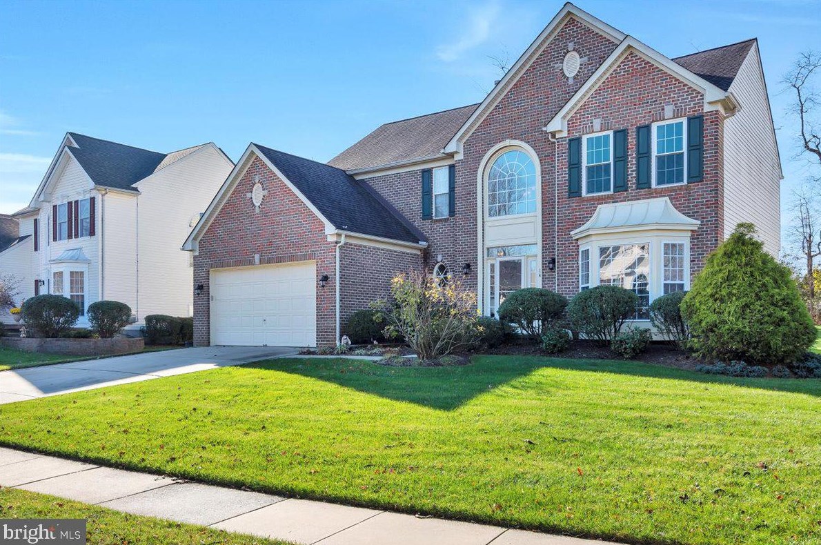 14 Brookside Dr, Chesterfield, NJ 08505-4439