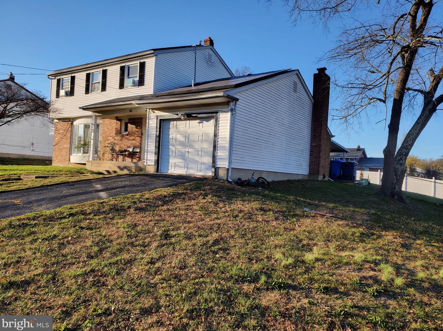 102 Colonial Rd, Beverly, NJ 08010-1918