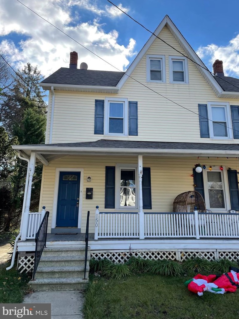 148 E 2nd St, Moorestown, NJ 08057