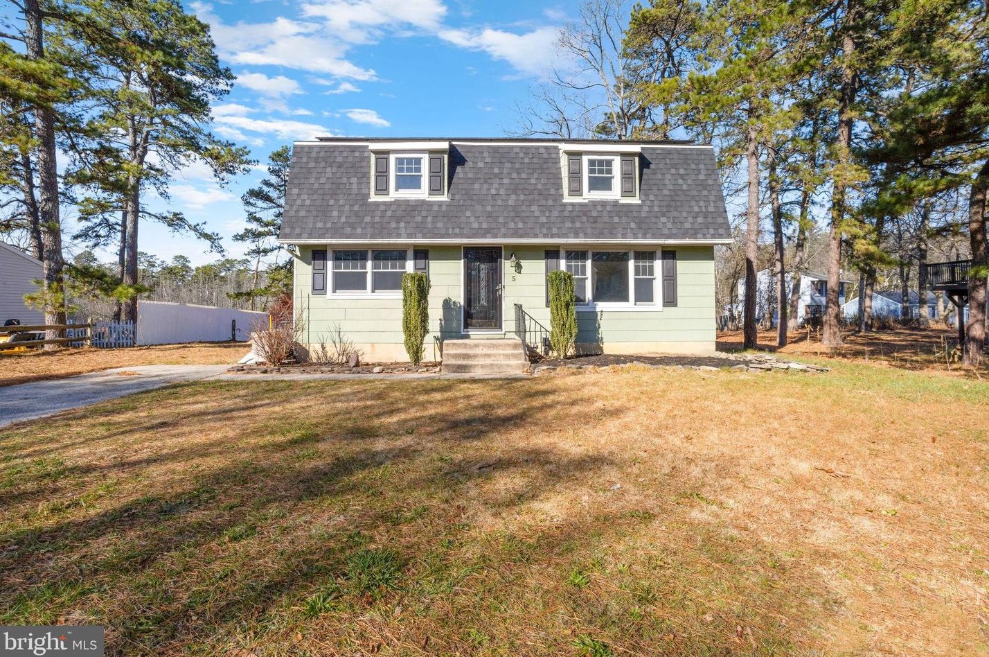 75 Sepulga Dr, Browns Mills, NJ 08015