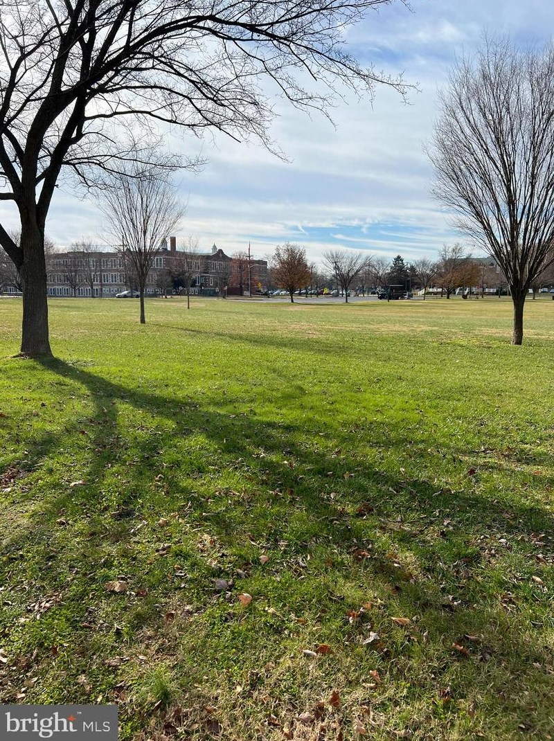 134 8th Ave, Roebling, NJ 08554