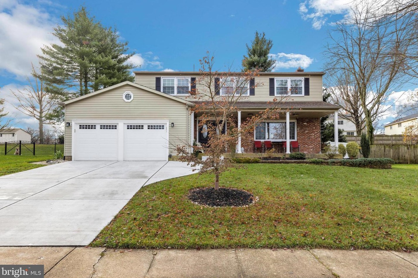 710 Lincoln Dr, Mount Laurel, NJ 08054-3230