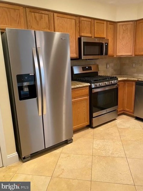 6303 Preston Way, Mount Laurel NJ 08054-6822 exterior