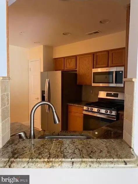 6303 Preston Way, Mount Laurel NJ 08054-6822 exterior