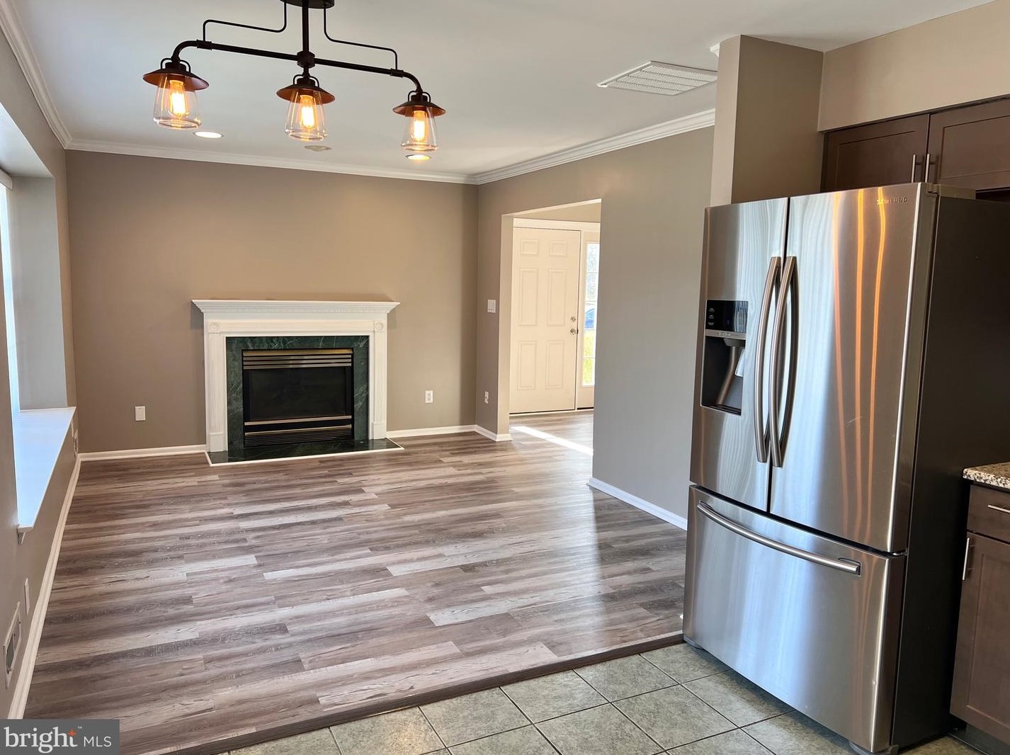 3201 Saxony Dr, Mount Laurel NJ  08054-6815 exterior