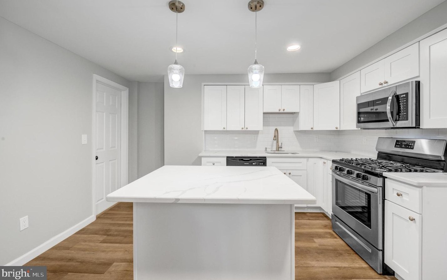 58 2nd St, Chesterfield NJ  08505-1333 exterior