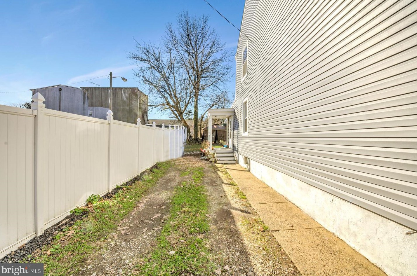 58 2nd St, Chesterfield NJ  08505-1333 exterior
