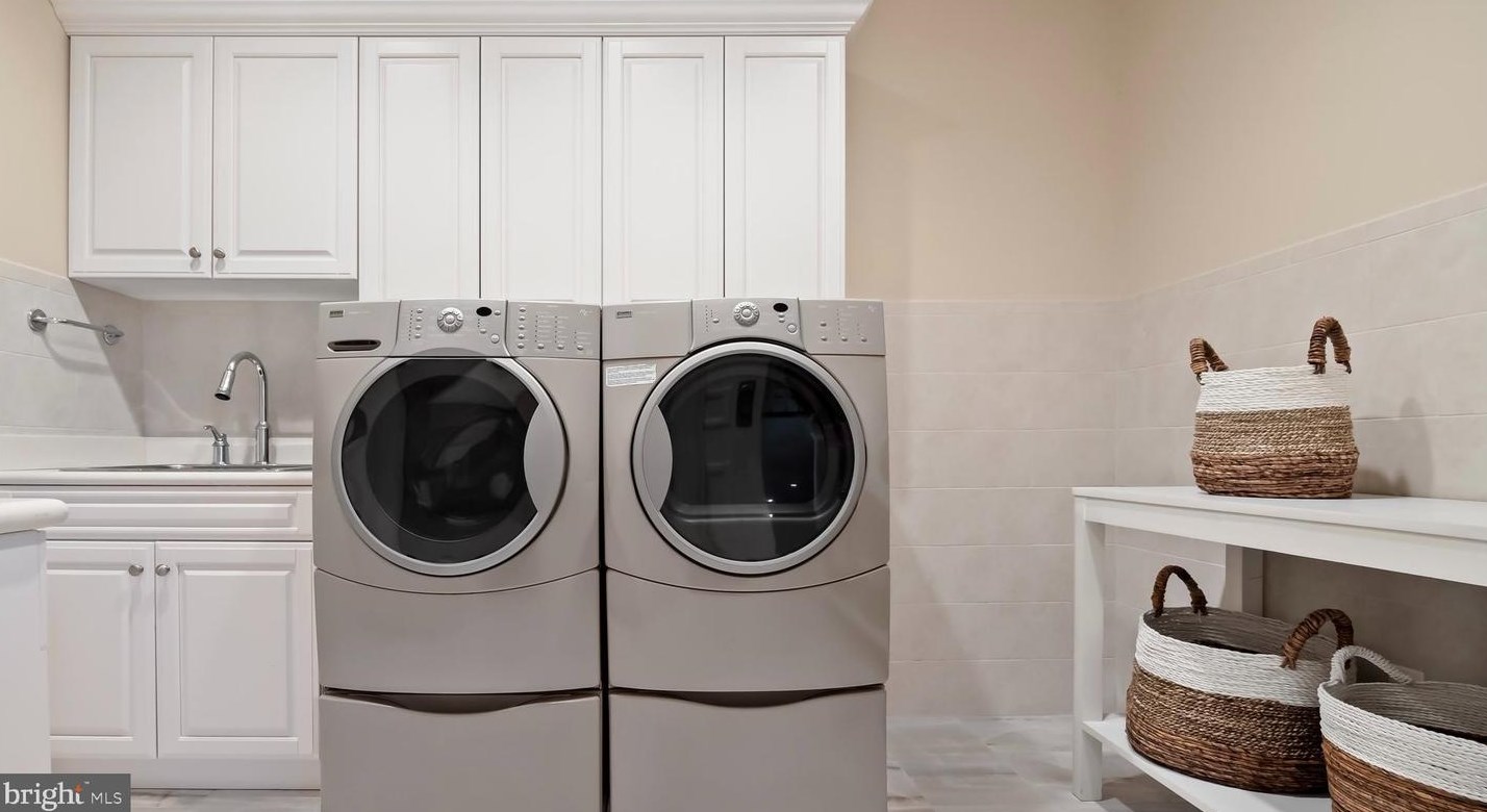 44 Landing Ct, Moorestown NJ  08057-3951 exterior