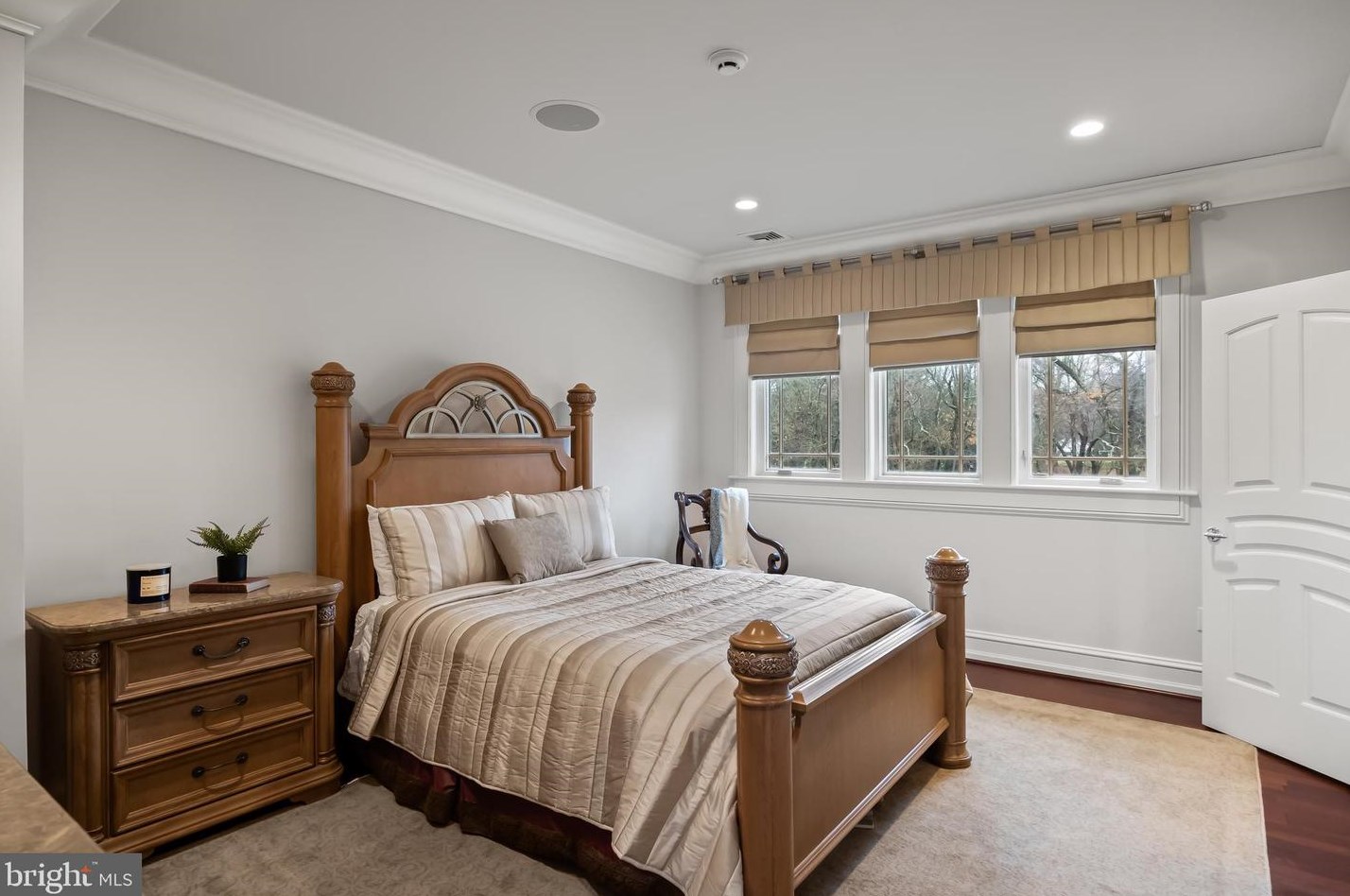 44 Landing Ct, Moorestown NJ  08057-3951 exterior