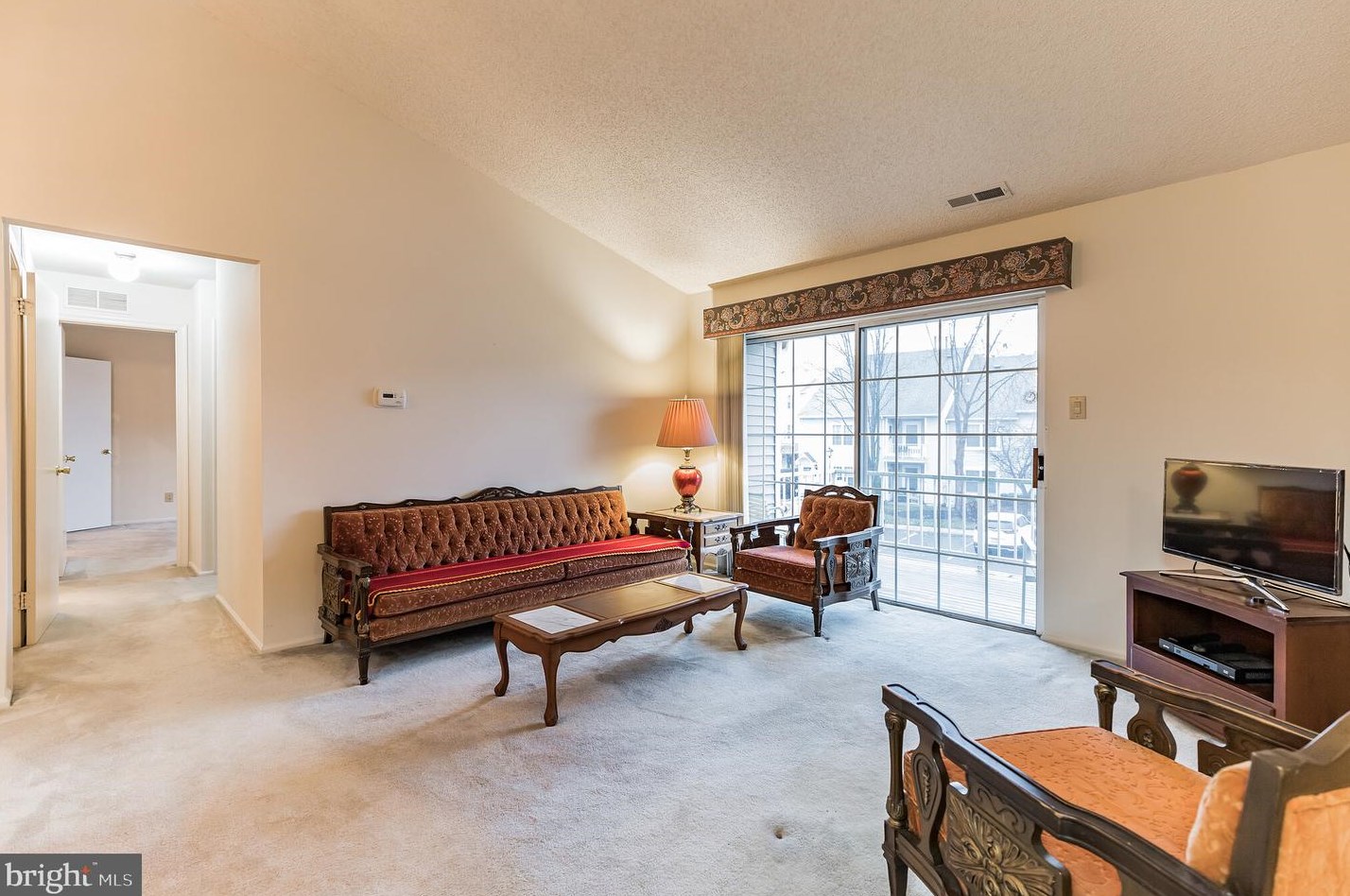 5302 Adelaide Dr, Mount Laurel, NJ 08054-1884