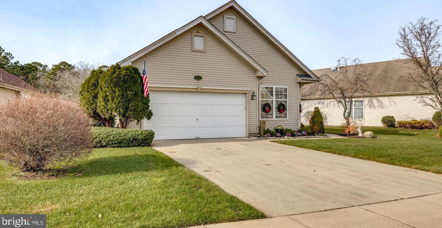 56 Mayfair Rd, Southampton, NJ 08088-1015