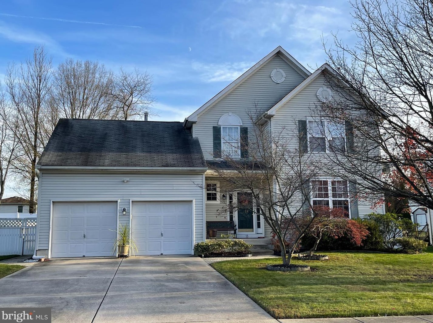 13 Buttonwood Dr, Chesterfield, NJ 08505-4817