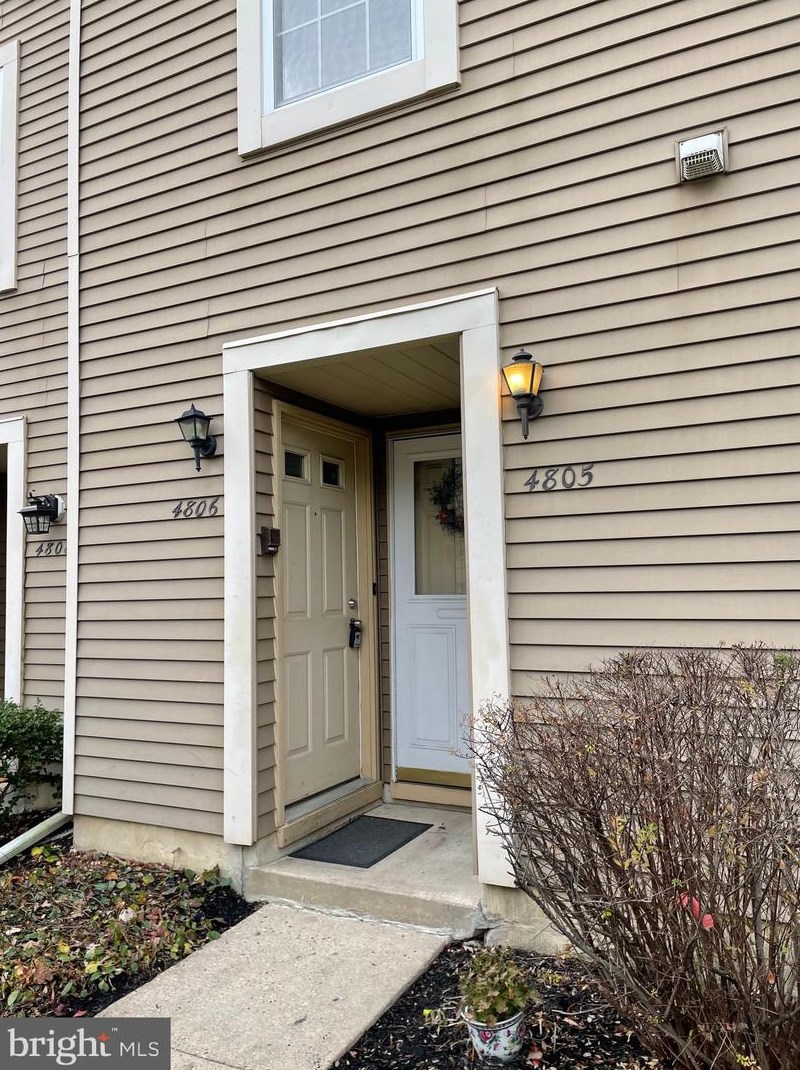 4806 Adelaide Dr, Mount Laurel, NJ 08054-1839