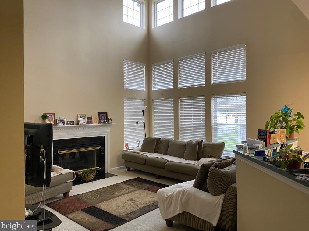 7 Haven Ln, Burlington, NJ 08016-5137