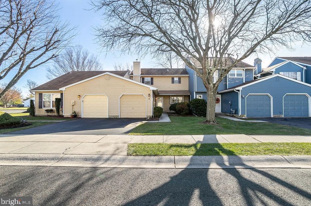 2 Covington Ct, Chesterfield, NJ 08505