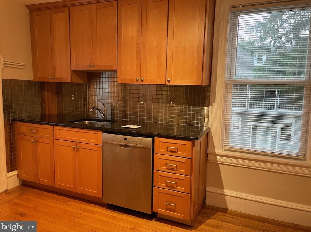 136 Central Ave, Moorestown NJ  08057-3640 exterior