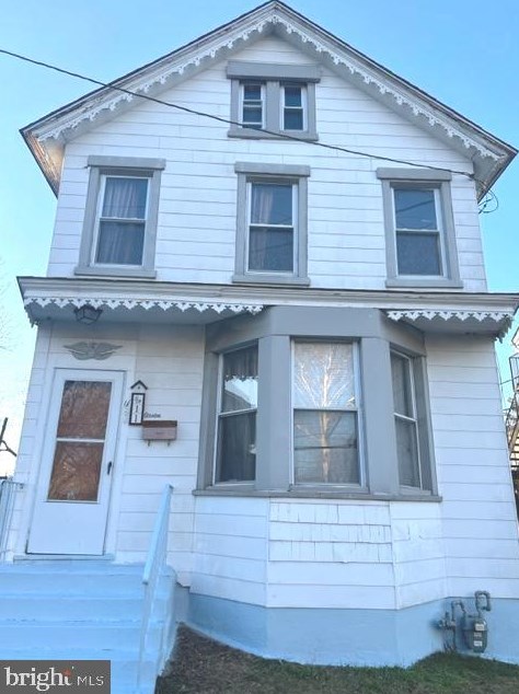 11 Broad St, Florence, NJ 08518