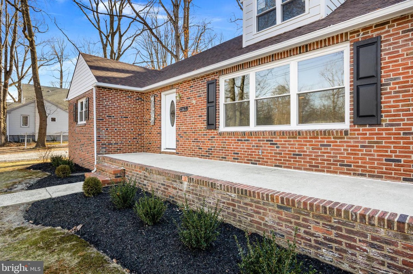 267 Creek Rd, Mount Laurel, NJ 08054
