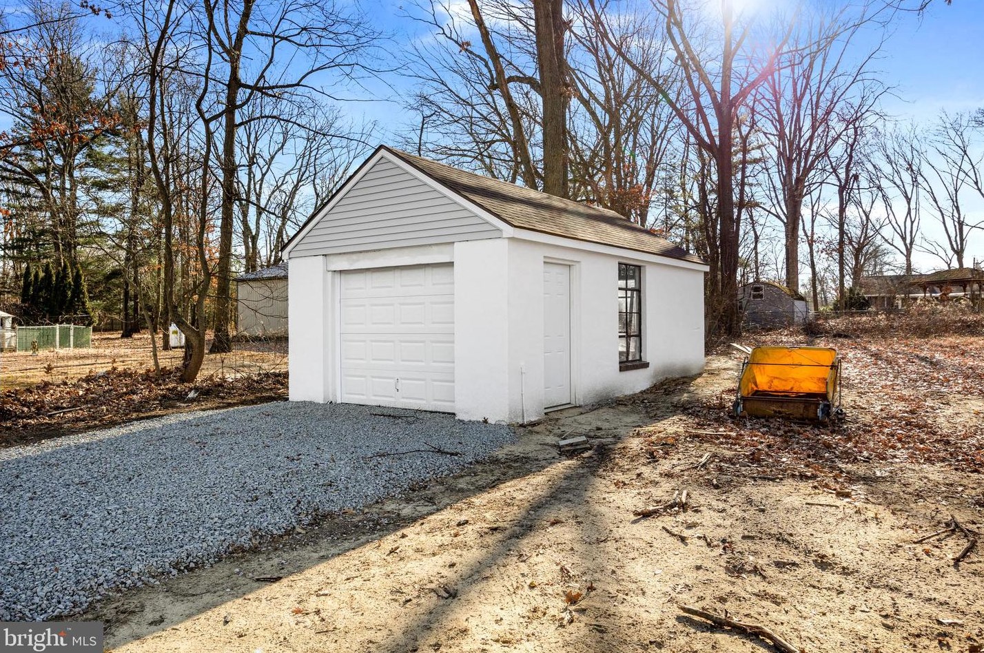267 Creek Rd, Mount Laurel NJ  08054-2102 exterior