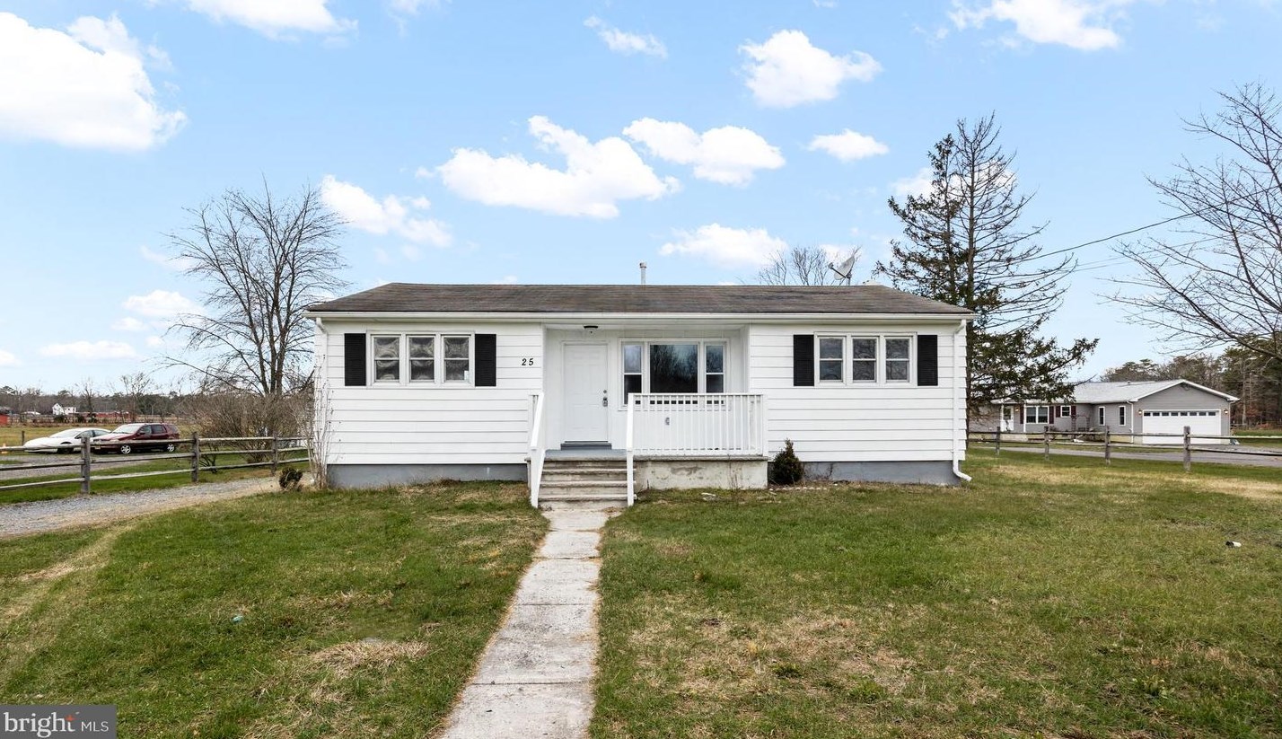 25 New Lisbon Rd, Pemberton, NJ 08068