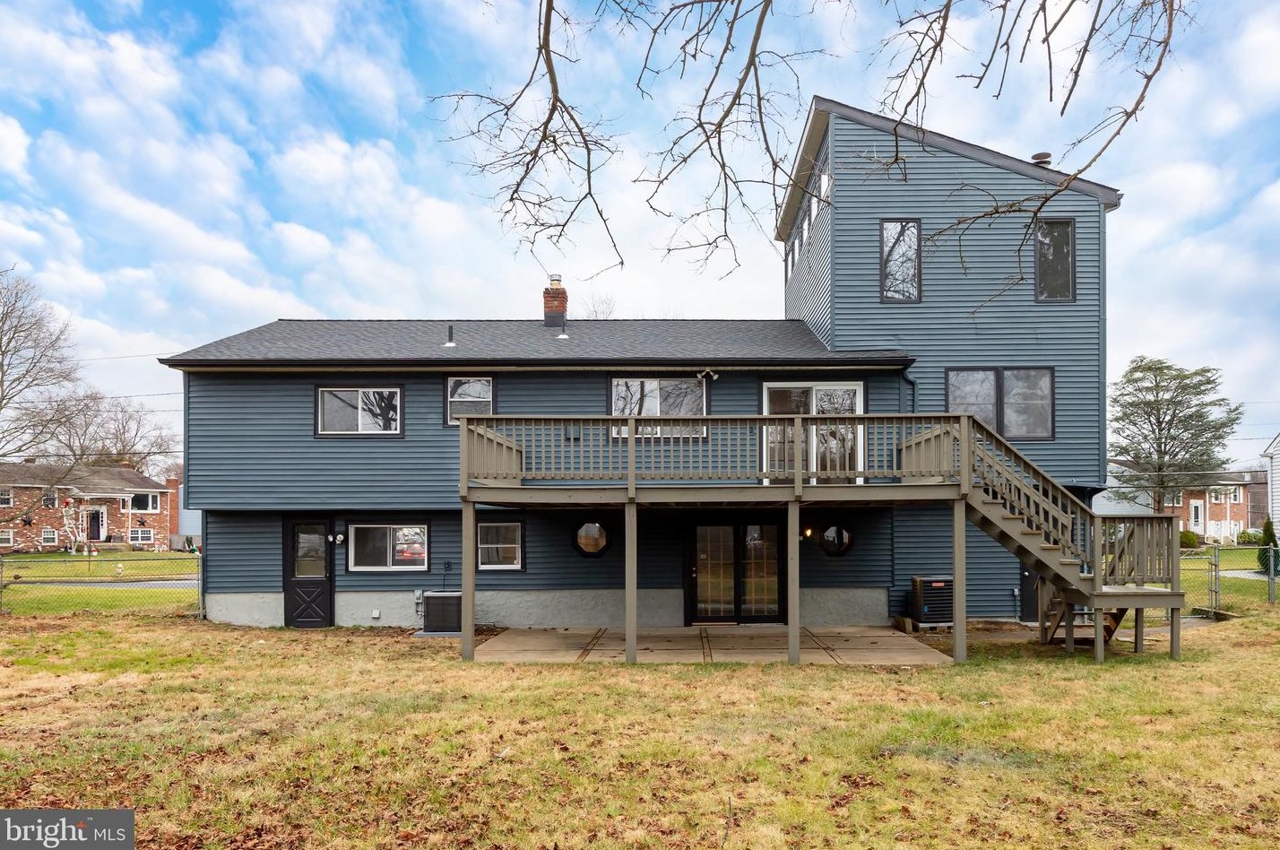 152 Glenbrook Dr, Mount Laurel NJ  08054-1046 exterior