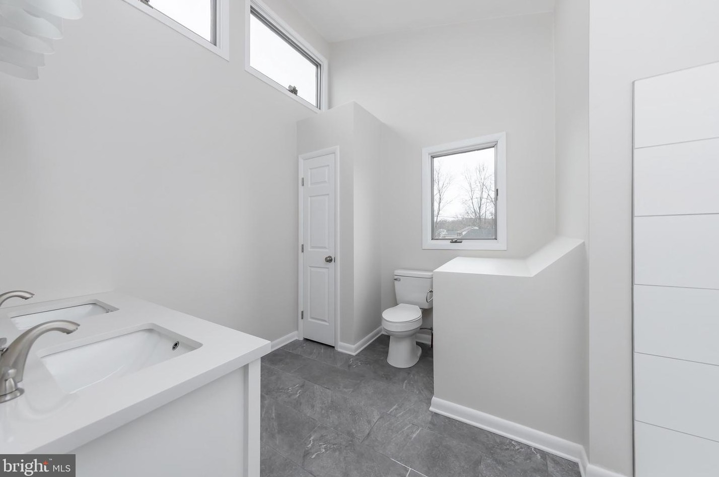 152 Glenbrook Dr, Mount Laurel NJ  08054-1046 exterior