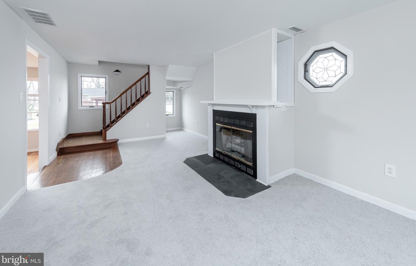 152 Glenbrook Dr, Mount Laurel NJ  08054-1046 exterior